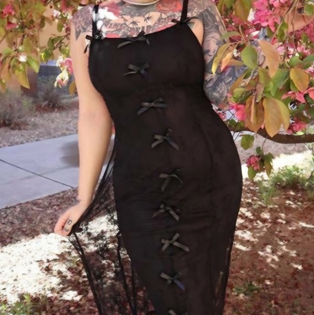 Obsidian Valentina Midi Dress